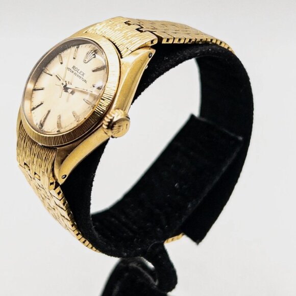 Ladies Rolex 18k Yellow Gold RARE Watch